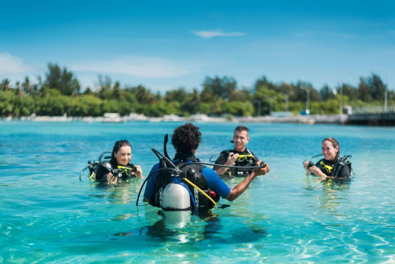 Hotel Wave Sound By 3S Maldives Addu City Exterior foto